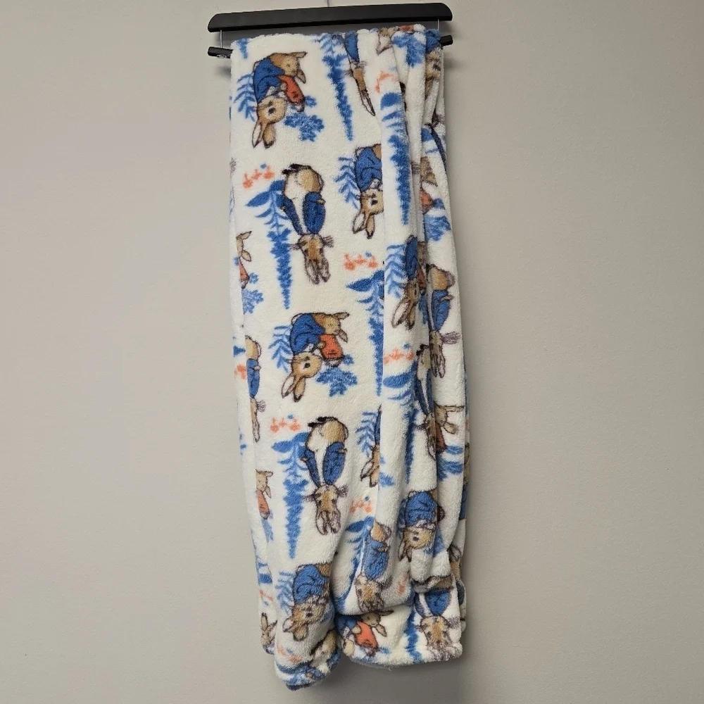 Peter Rabbit Decorative Throw Blanket